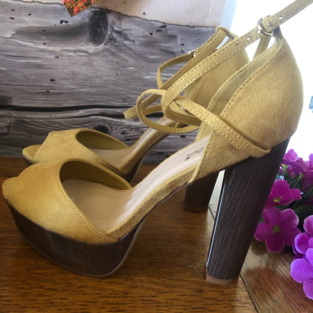 Camel suede platform heels - sz US 11